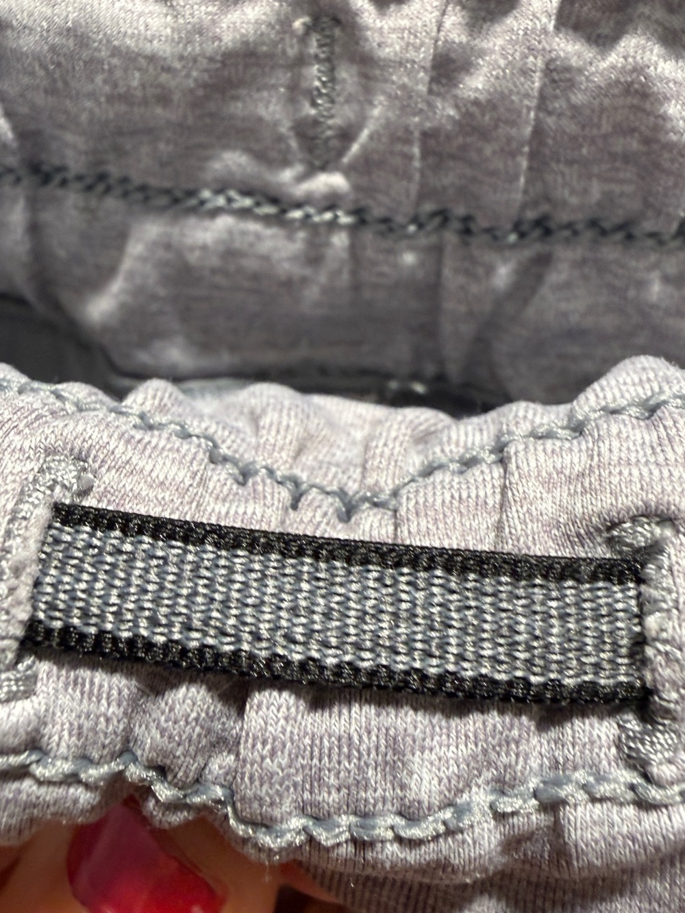Lululemon Tracker Short II Gray Floral Print Lined Running Shorts Size 8 Pocket - Picture 8 of 9